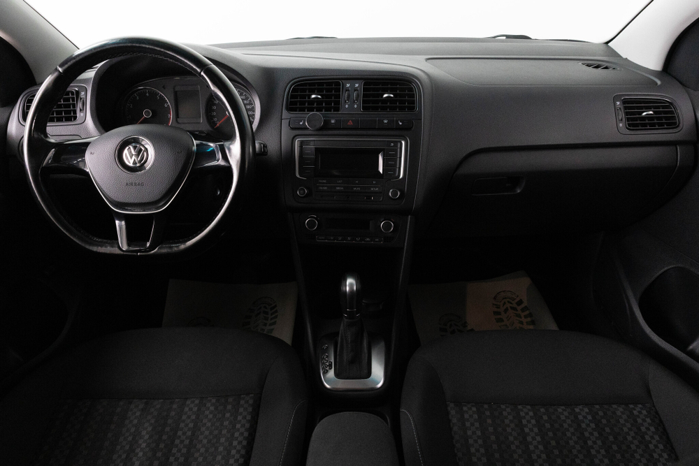 Volkswagen Polo, 2016 год