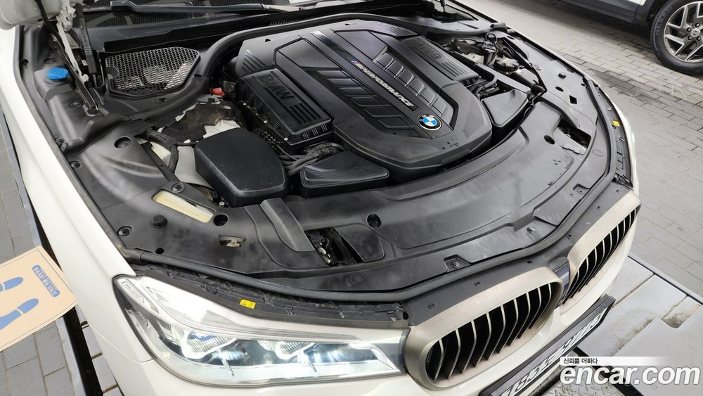 BMW 7 Series (G11) M760Li xDrive (03.2020)