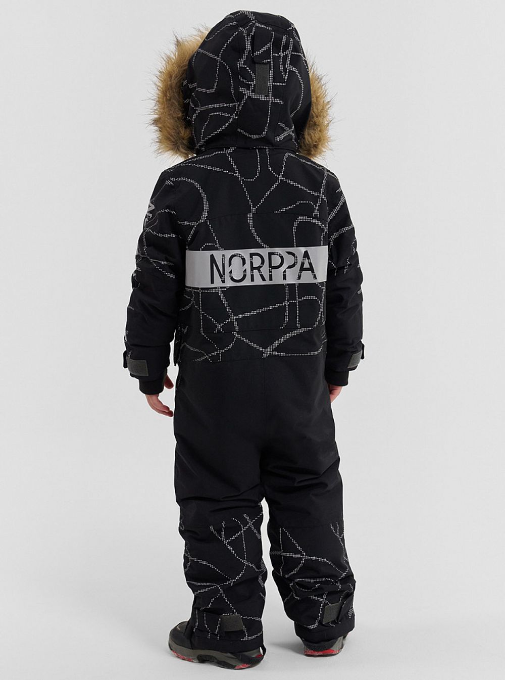 Комбинезон детский SANDAL PR NORPPA светящаяся вьюга на черном