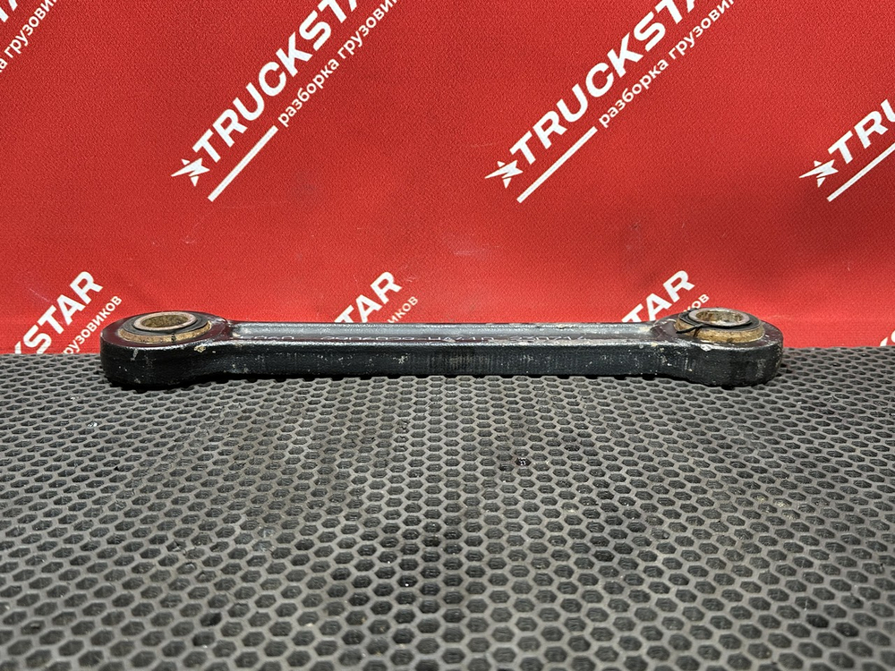 Стойка переднего стабилизатора левая 2023г