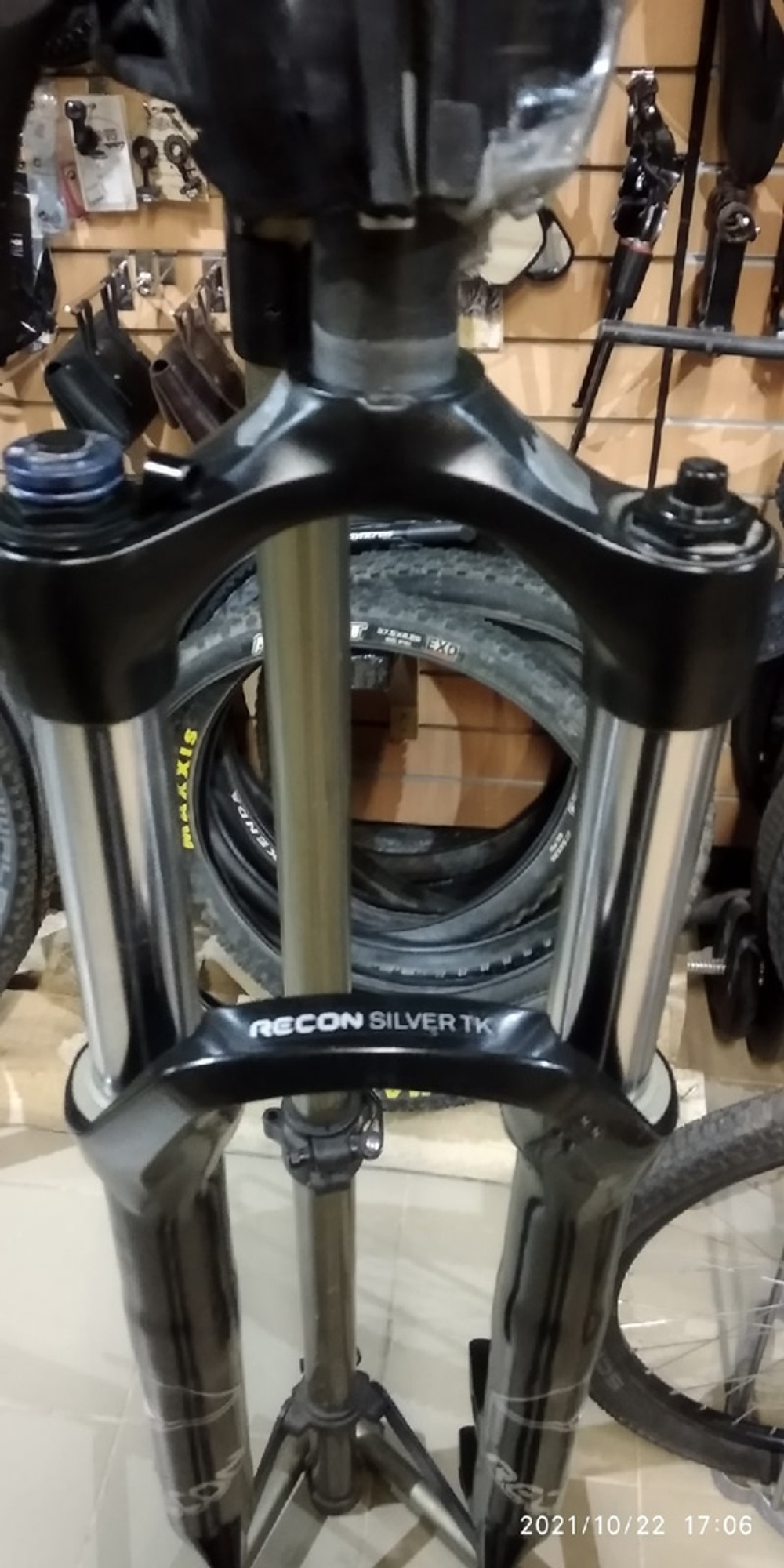 Вилка Rockshox Recon Silver TK Solo air 26"