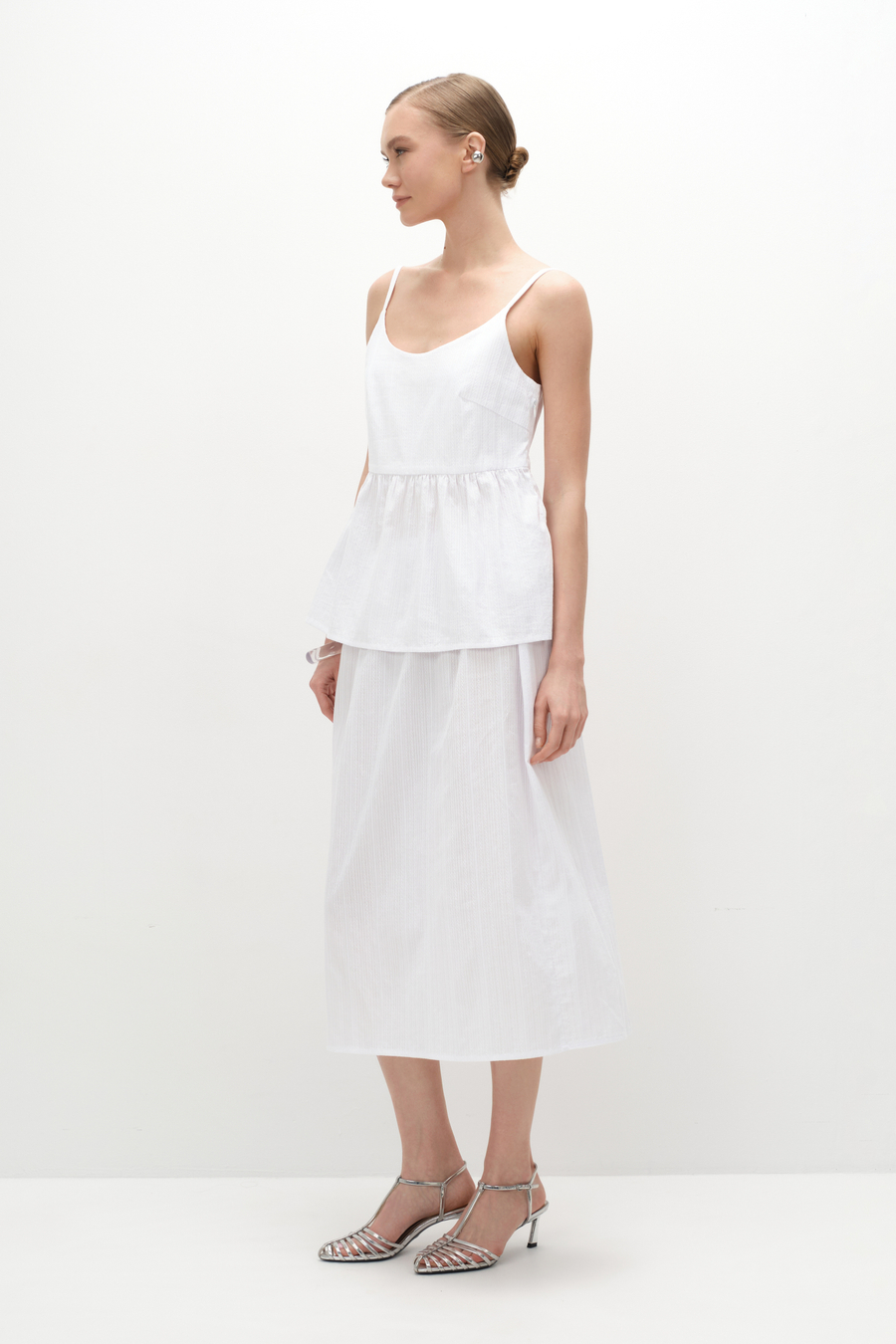 Топ с баской из фактурного хлопка