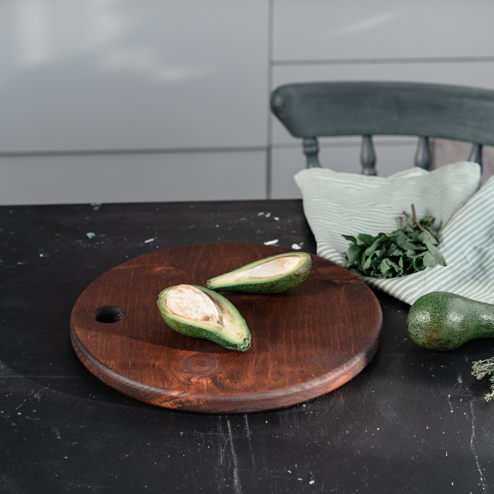 Деревянная разделочная доска из цельного куска дерева Сибирский Кедр RD5