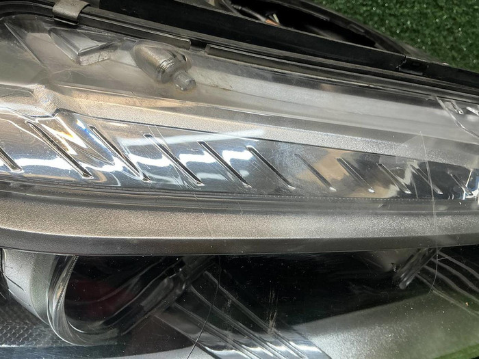 Фара правая BMW X5 F15 X6 F16 (13-18) ксенон