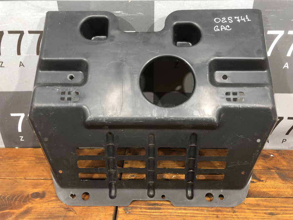 Защита двигателя JAC T6  Б/У Оригинал 2802102P3060