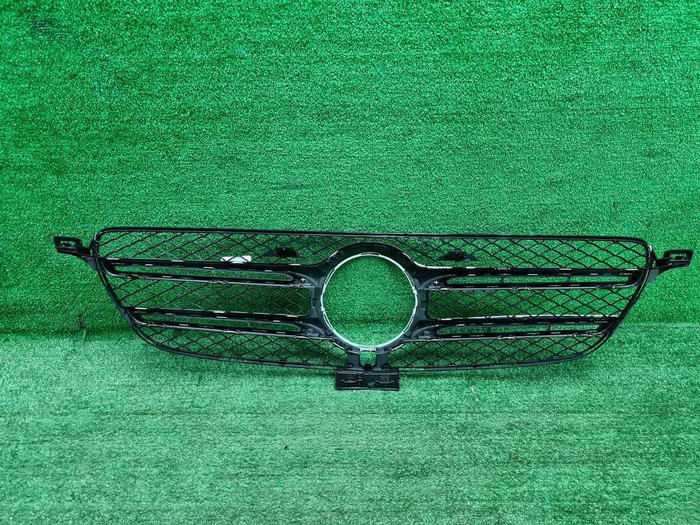 Решетка радиатора Mercedes GLE W166 (2015-2018)