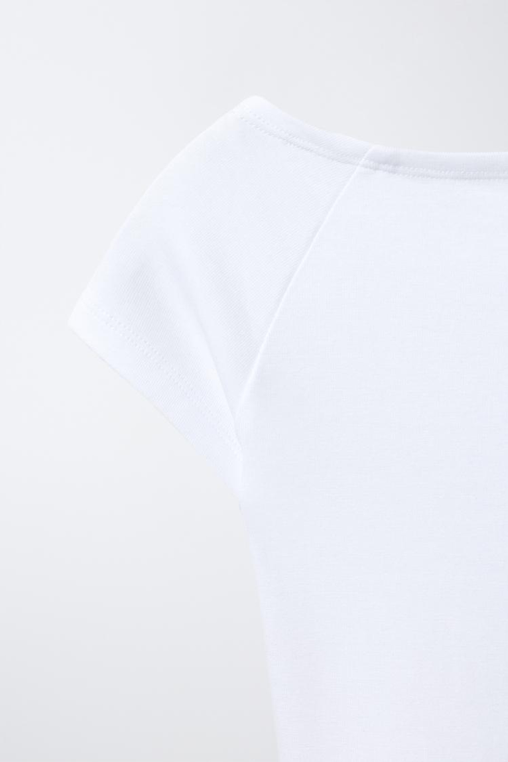 ZARA ОДНОТОННАЯ ФУТБОЛКА ИЗ МОДАЛА, БЕЛЫЙ