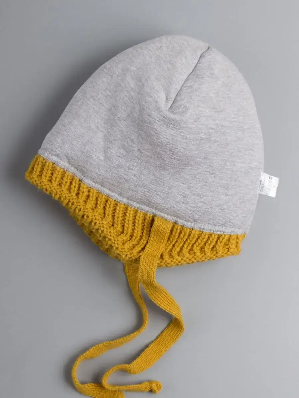 Шапка вязаная с ушками для детей