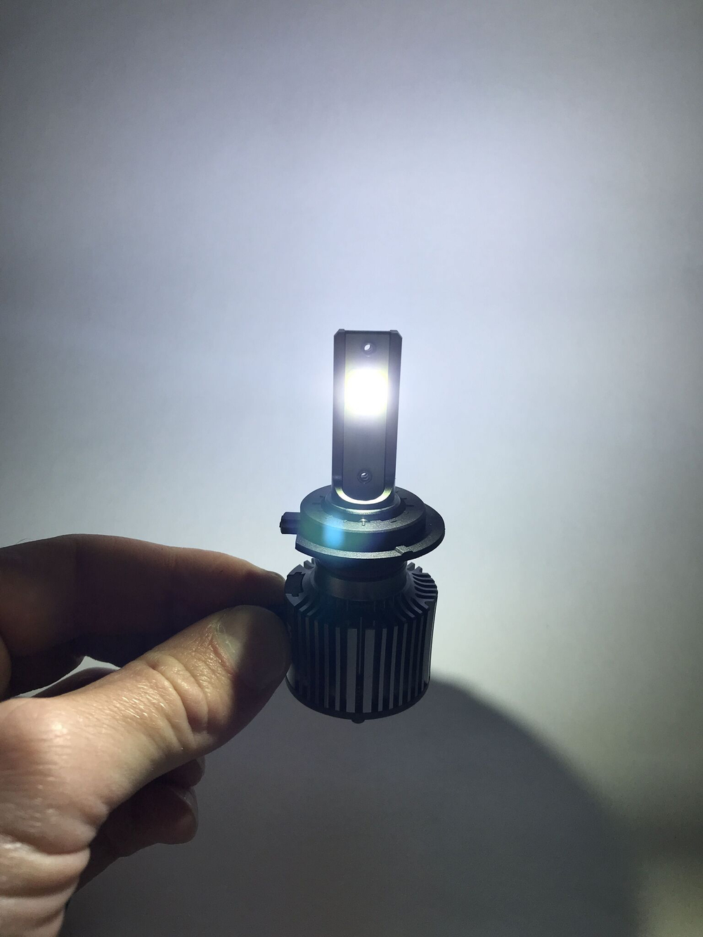 Автомобильные светодиодные лампы H7 OSRAM 64210DWSPK