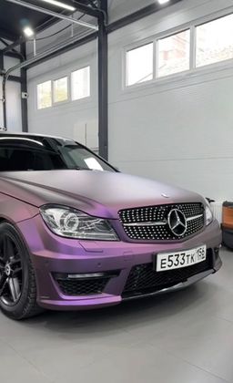 Mercedes C Class в цветной полиуретан Carbins PPF Matte Pinot Noir MF-008