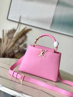 Louis Vuitton Capucines BB