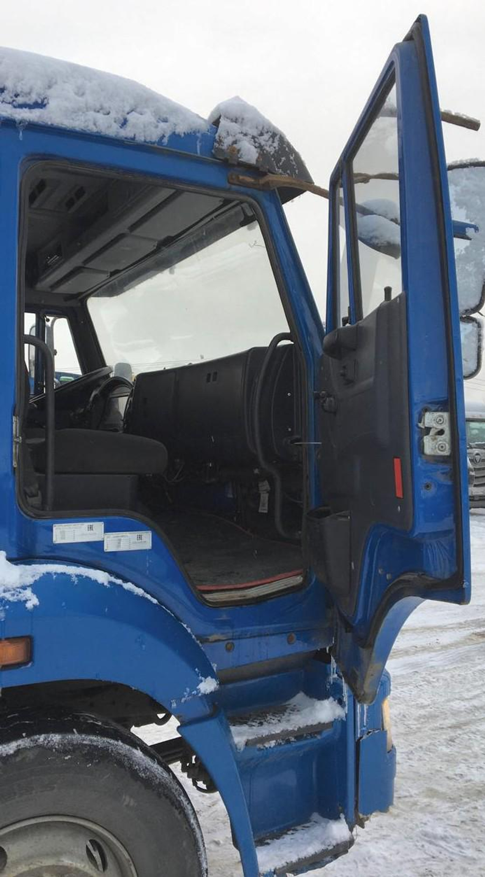 КамАЗ 65117 6x4 Бортовой с КМУ 659000 (Дизельный, 6,7 л, 292 л.с., МТ)