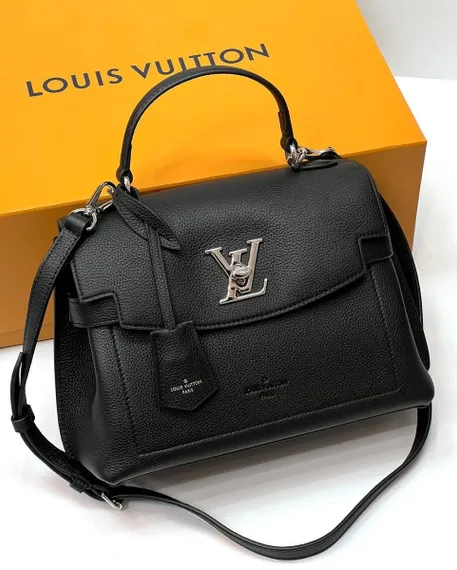 Сумка Louis Vuitton Lockme Ever черный