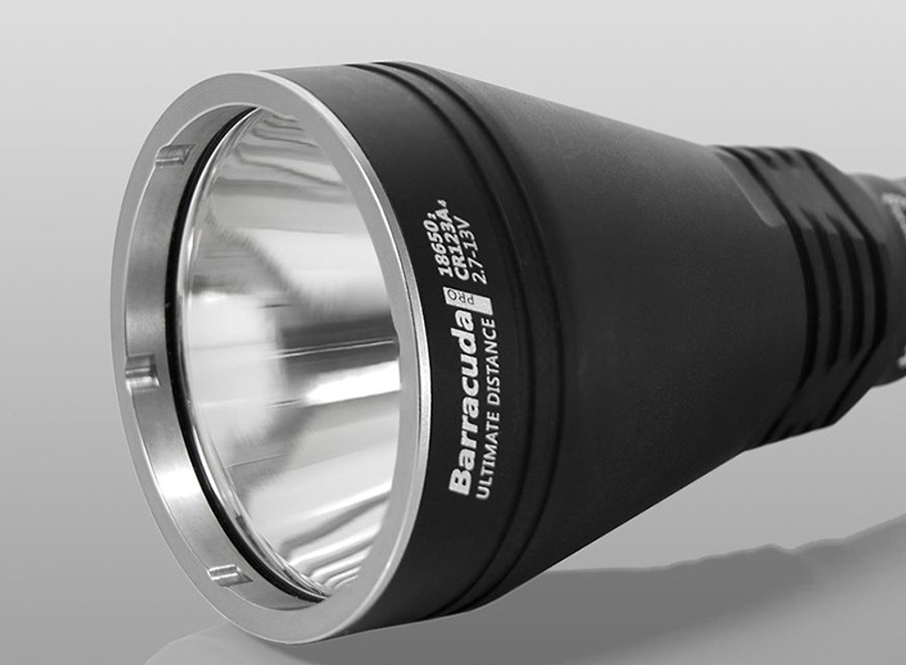 Поисковый фонарь Armytek Barracuda Pro (холодный свет) [F03302SC]