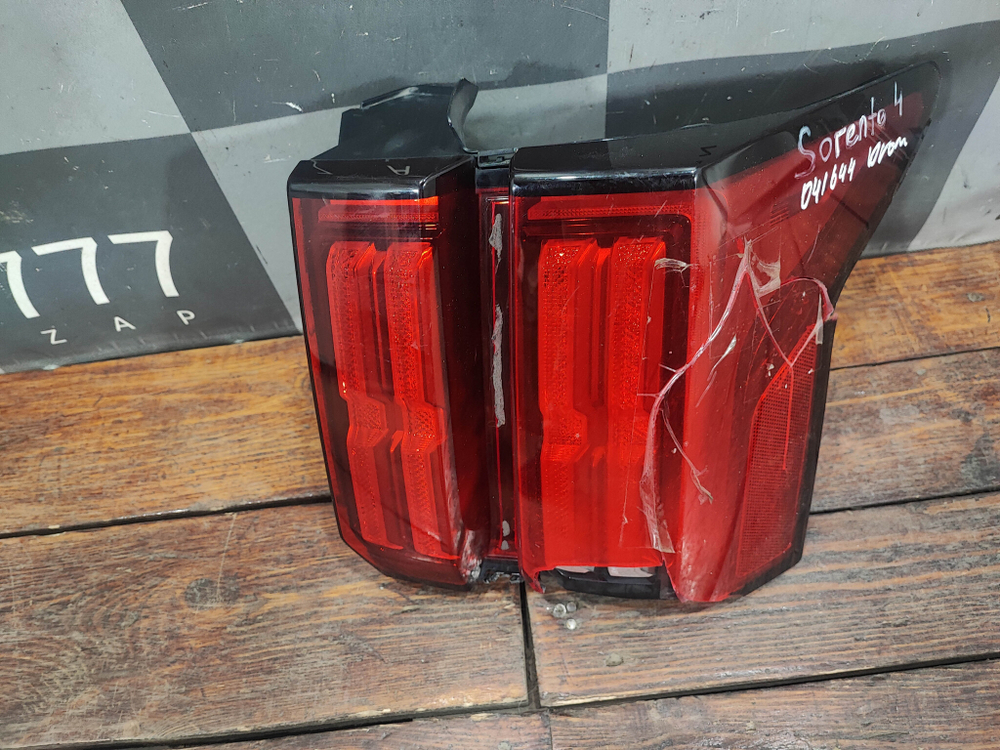 Фонарь задний правый Kia Sorento 4 (MQ4) 20-нв Б/У Оригинал 92402P2100