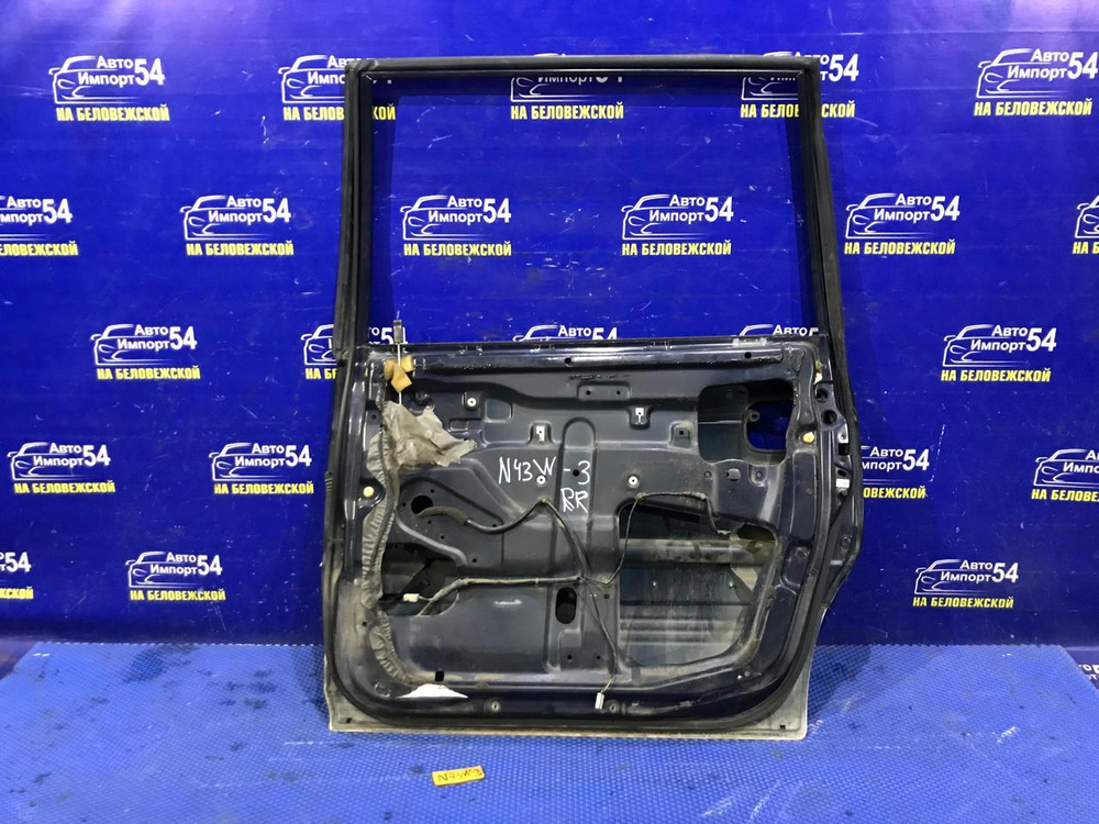 Дверь задняя правая MITSUBISHI CHARIOT 1994