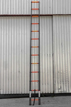 Лестница телескопическая алюм. бытовая 5.0м (13 ступ.) ISMA ISMA-UP500