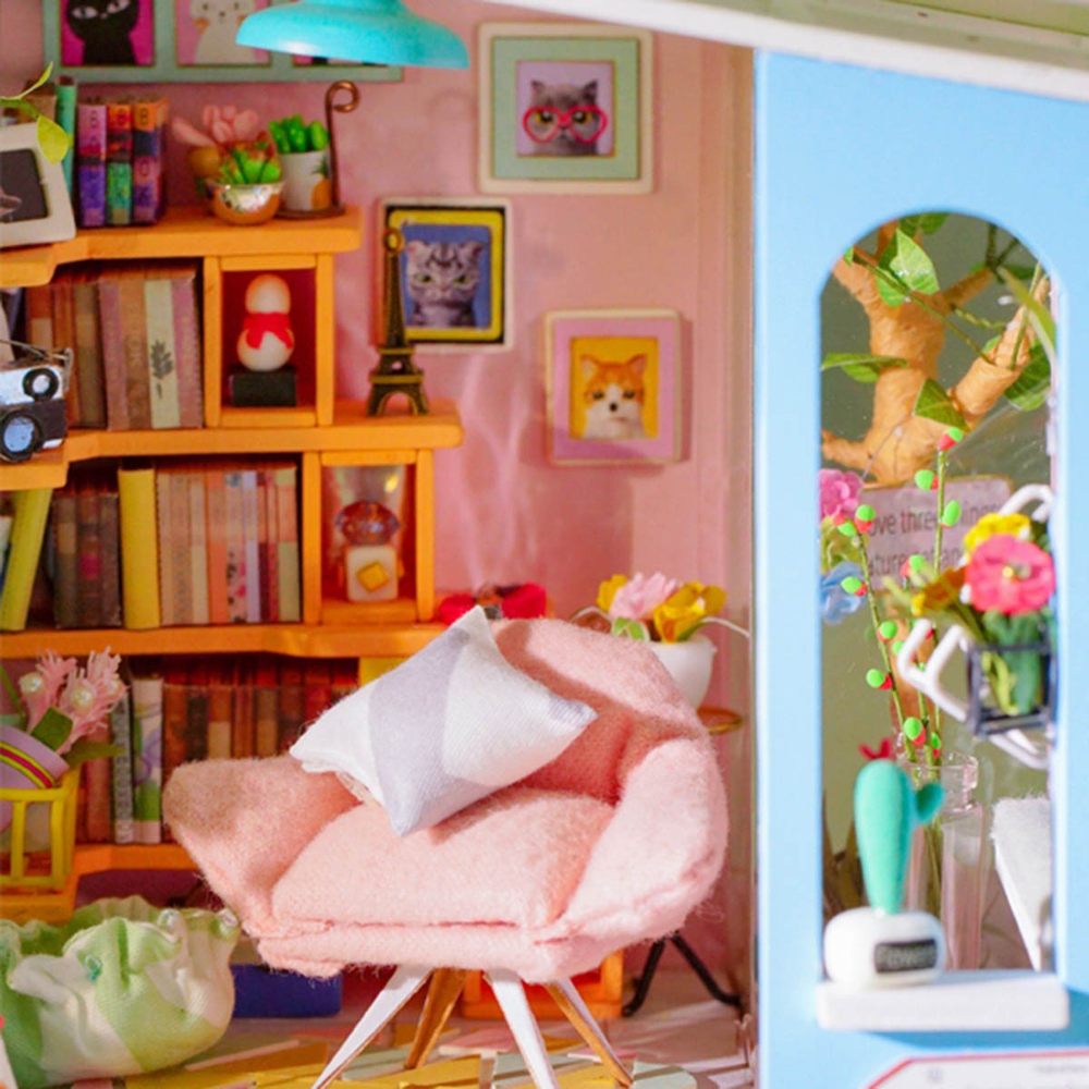 Румбокс Дом с мансардой Dora'S Loft DG12 (Rolife)