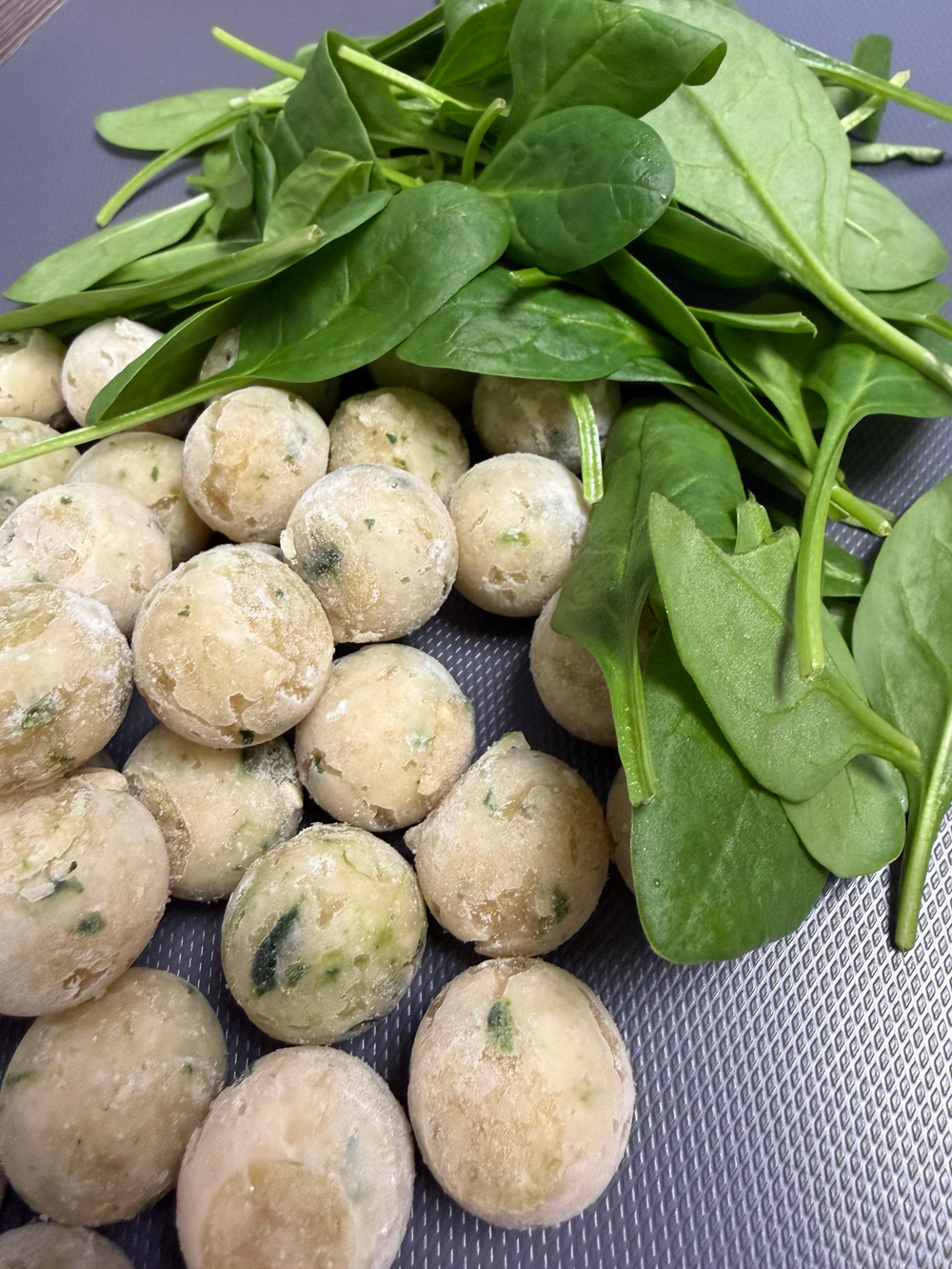 Мини тефтельки куриные со шпинатом, 0.5 кг