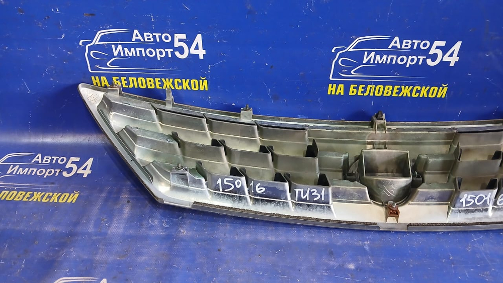 Решетка радиатора NISSAN PRESAGE 2003-2006