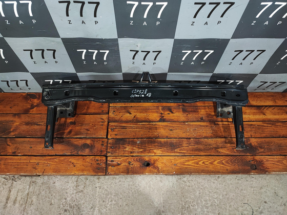 Усилитель переднего бампера Skoda Octavia 4 (A8) 19-нв Б/У Оригинал 5E3807109