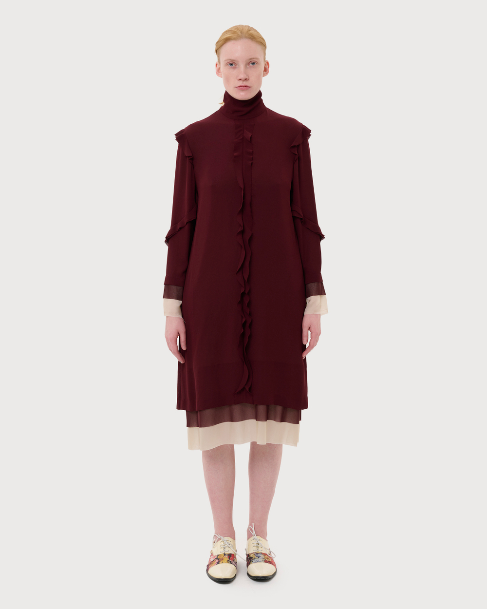 UNDERCOVER ПЛАТЬЕ БОРДОВОЕ С РЮШАМИ