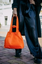 Женская сумка-шоппер из натуральной кожи оранжевого цвета