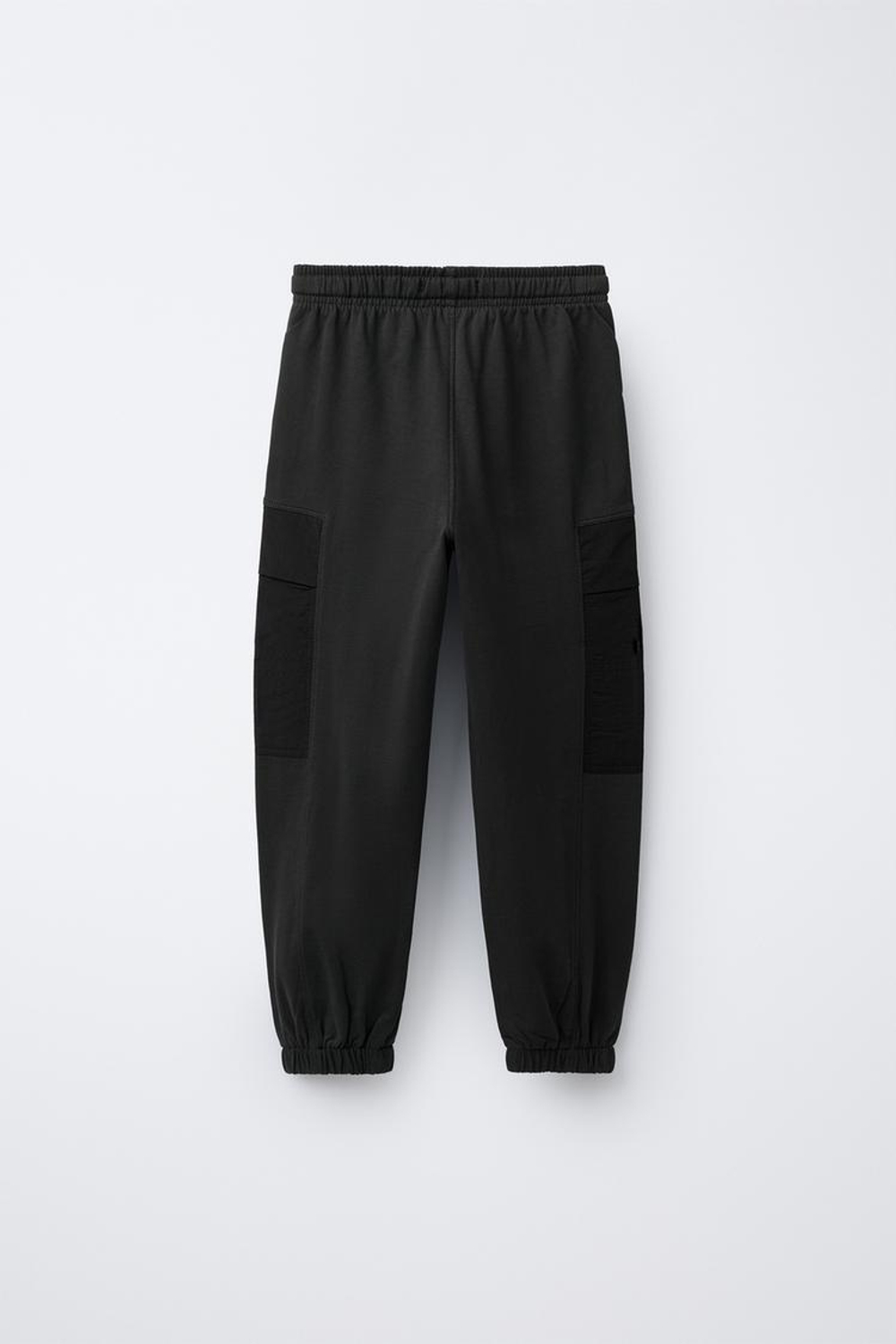 ZARA ДЖОГГЕРЫ ИЗ МЯГКОЙ ТКАНИ С КОМБИНИРОВАННЫМИ ЭЛЕМЕНТАМИ, ЧЕРНЫЙ