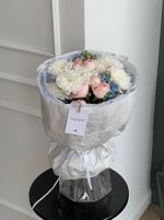 Авторский букет с голубыми незабудками