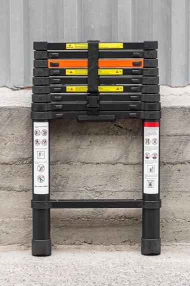 Лестница телескопическая алюминиевая односекционная (2.9м,10ступенек, max нагрузка 150кг, вес 7.2кг) RockForce##Rock FORCE RF-UP290