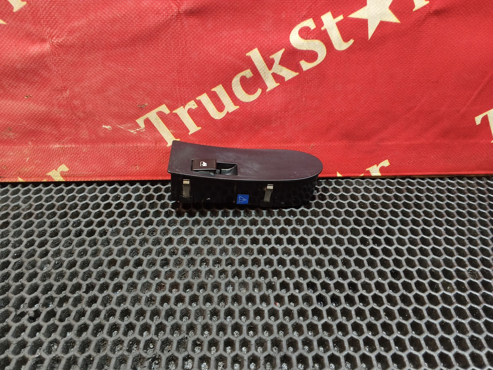 Блок управления стеклоподъемником 2022г