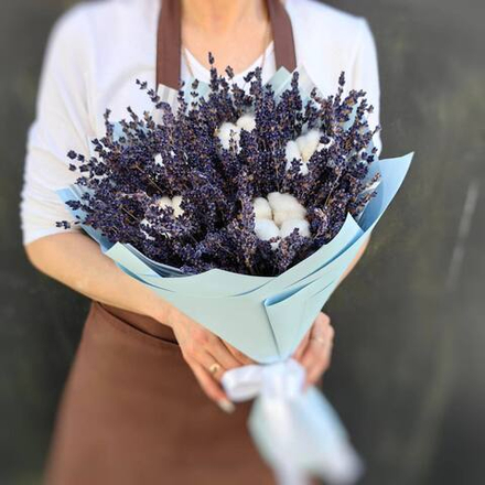 Букет с лавандой и хлопком