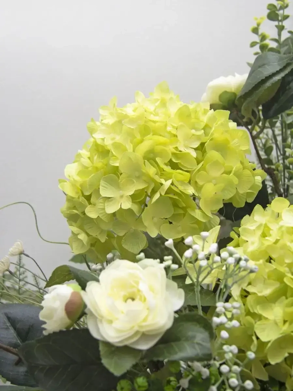 Искусственные цветы для декора в кашпо