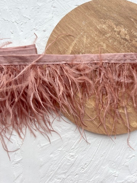 Перо страуса на ленте, Молочный шоколад (№14)