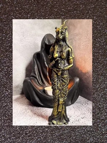 Свеча "Богиня Бастет"