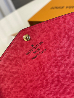 Louis Vuitton Sarah Wallet