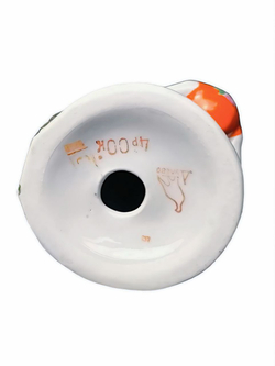 Фарфоровая статуэтка "Девушка с чайником" Дулево