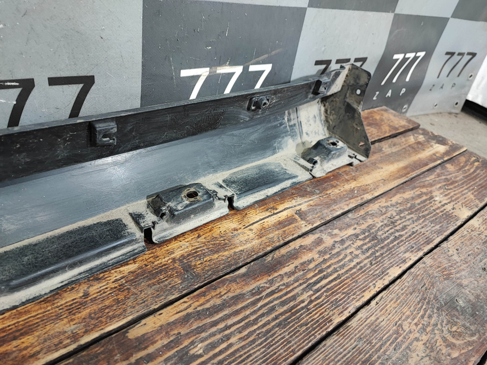 Накладка порога правого Toyota Land Cruiser Prado 250 23-нв Б/У Оригинал 7585060080