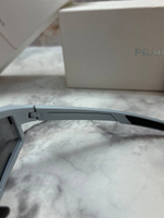 Очки Prada