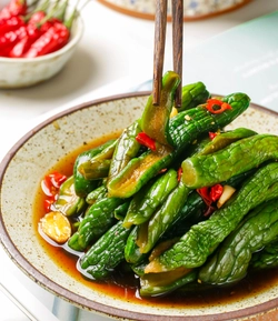 Огурцы маринованные в кисло-сладком соусе