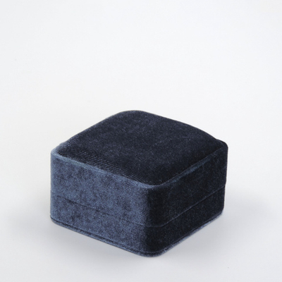 Футляр эксклюзивный, серия "ГРАФ", 70х70х41 мм