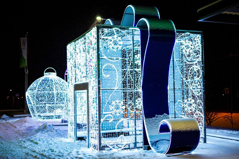 Светодиодная конструкция "Морозный подарок"