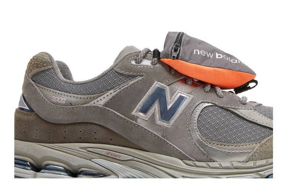 Кроссовки New Balance Nb 2002R Pouch