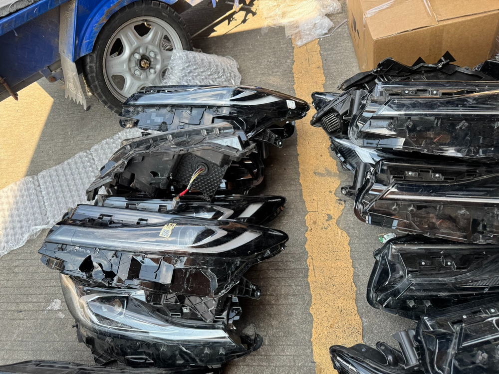 Блок передних фар LED для Toyota Camry XV70 (2017-2021), оригинал,, правая или левая
