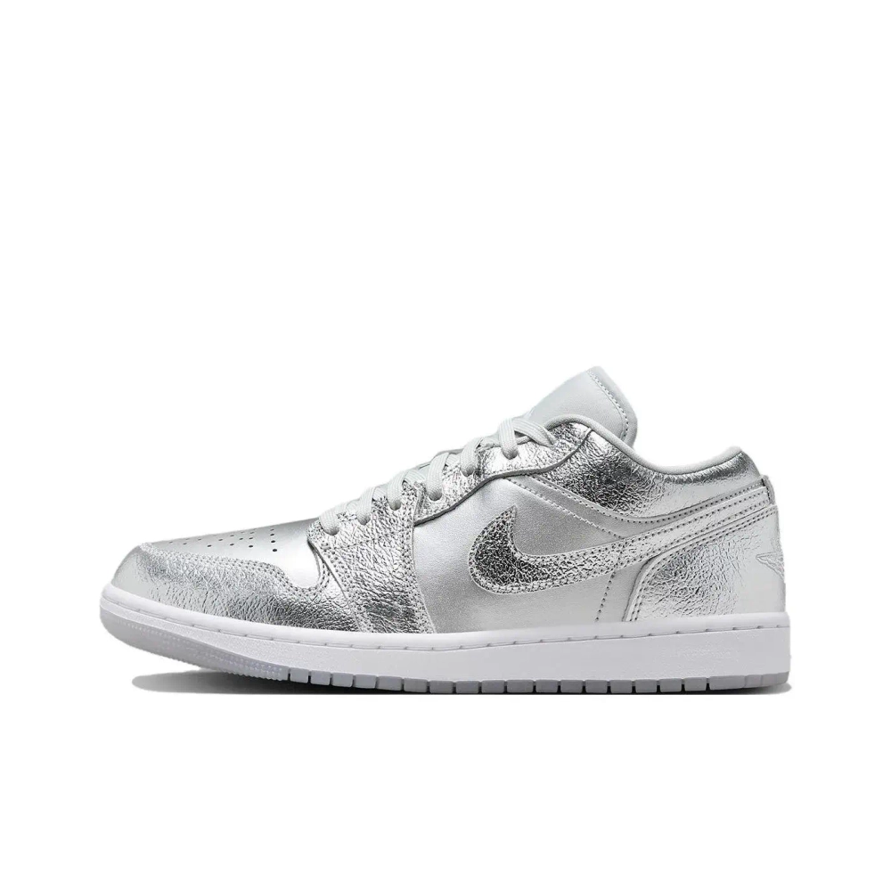 Женские кроссовки Air Jordan 1 Low SE 'Metallic Silver' FN5030-001