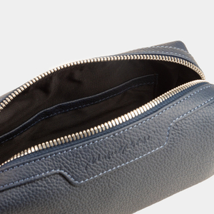 Несессер Tube из кожи теленка синего цвета