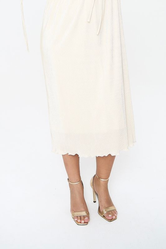 Босоножки на высоком каблуке из кожи под рептилию, золото