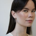 Серьги с подвесами прямоугольник с вишневым янтарем