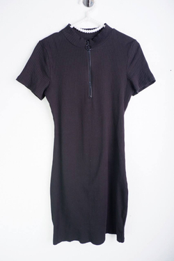 Платье Sinsay в рубчик, маркировка L, визуально 46 размер