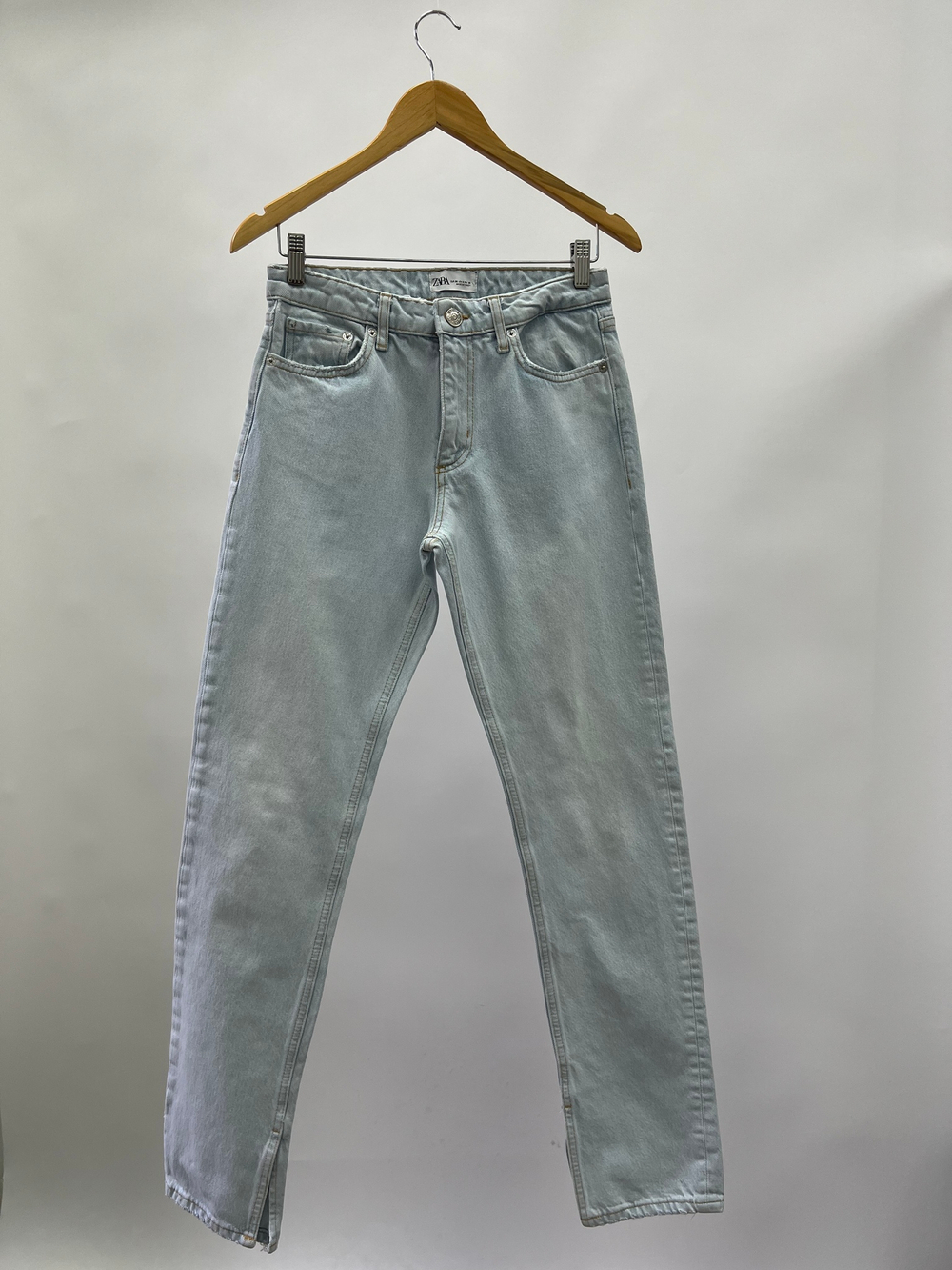 Джинсы Zara